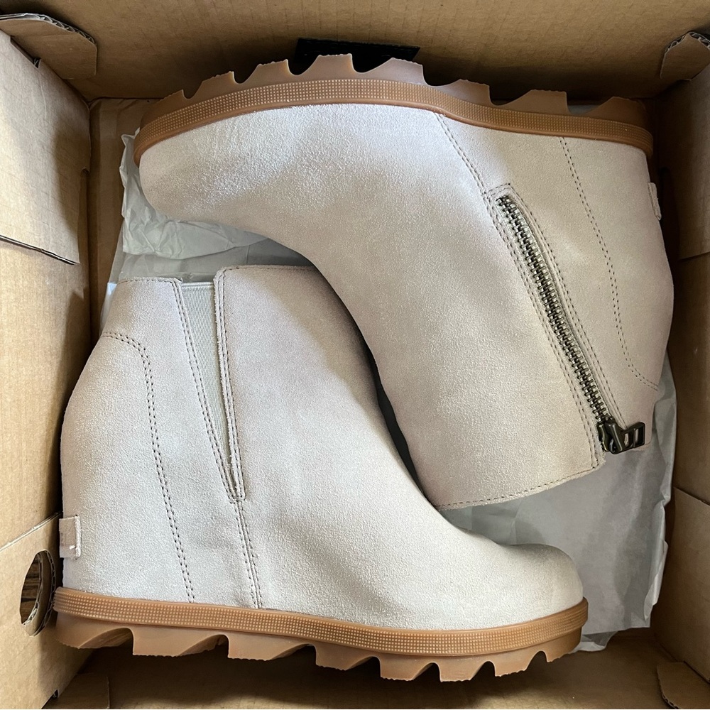 Joan of Arctic Wedge II Zip Bootie